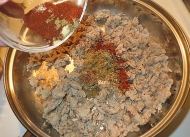 Browned ground chicken with spices